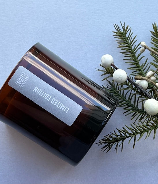 FESTIVE AMBER GLASS CANDLE
