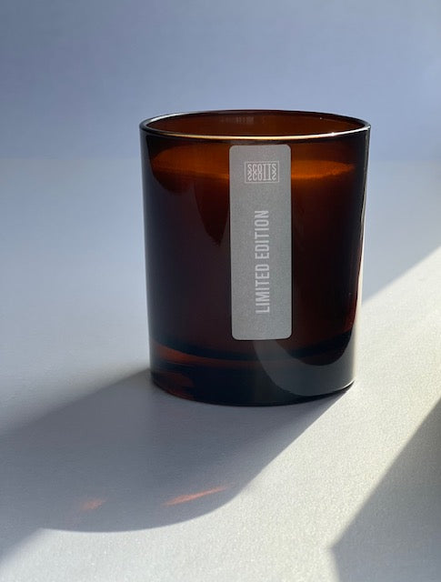 FESTIVE AMBER GLASS CANDLE