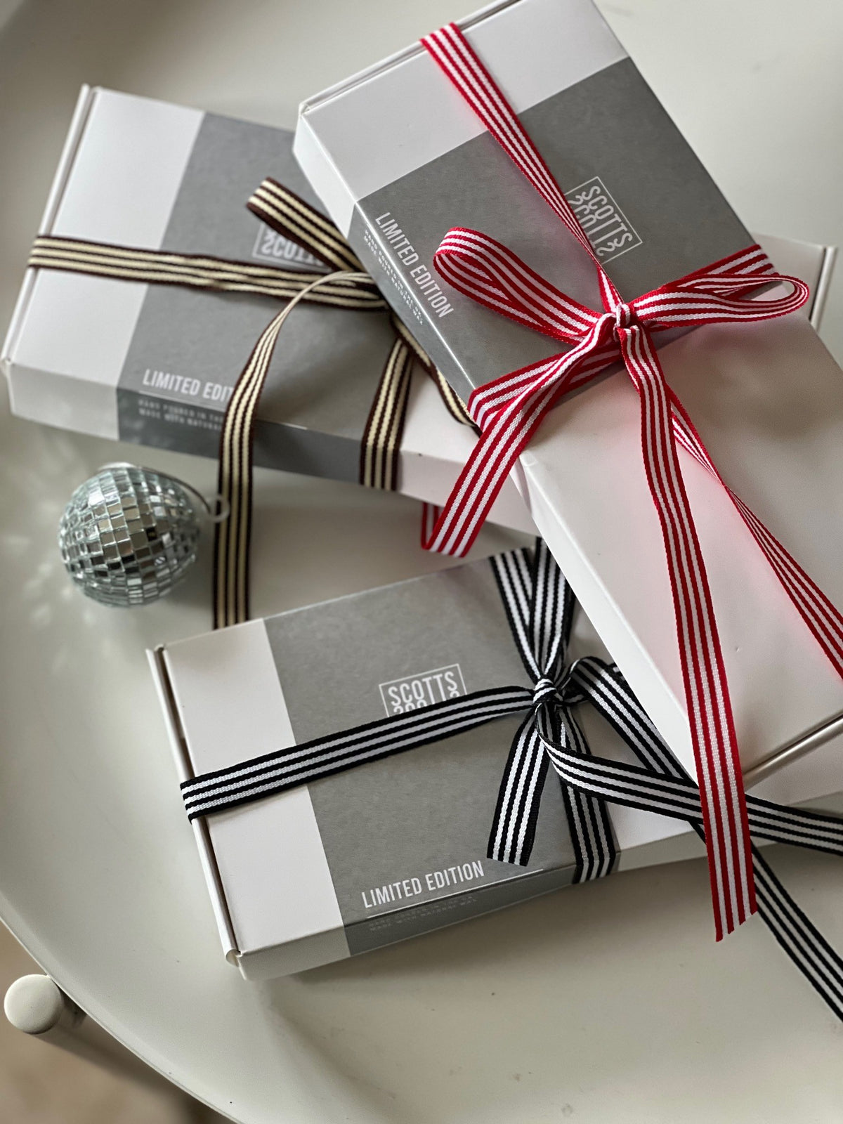 LIMITED EDITION FESTIVE WAX MELT HEARTS GIFT BOX
