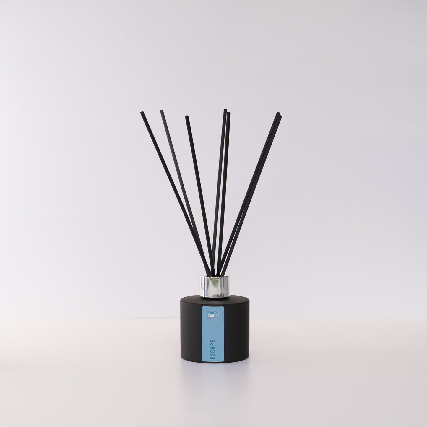 ESCAPE REED DIFFUSER
