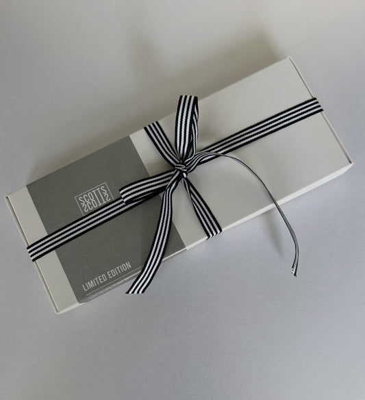 LIMITED EDITION FRUITY WAX MELT HEARTS GIFT BOX