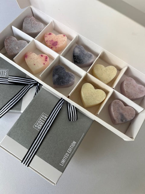 LIMITED EDITION FRUITY WAX MELT HEARTS GIFT BOX