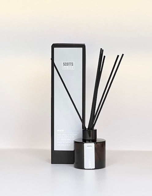 WINTRY AMBER GLASS REED DIFFUSER