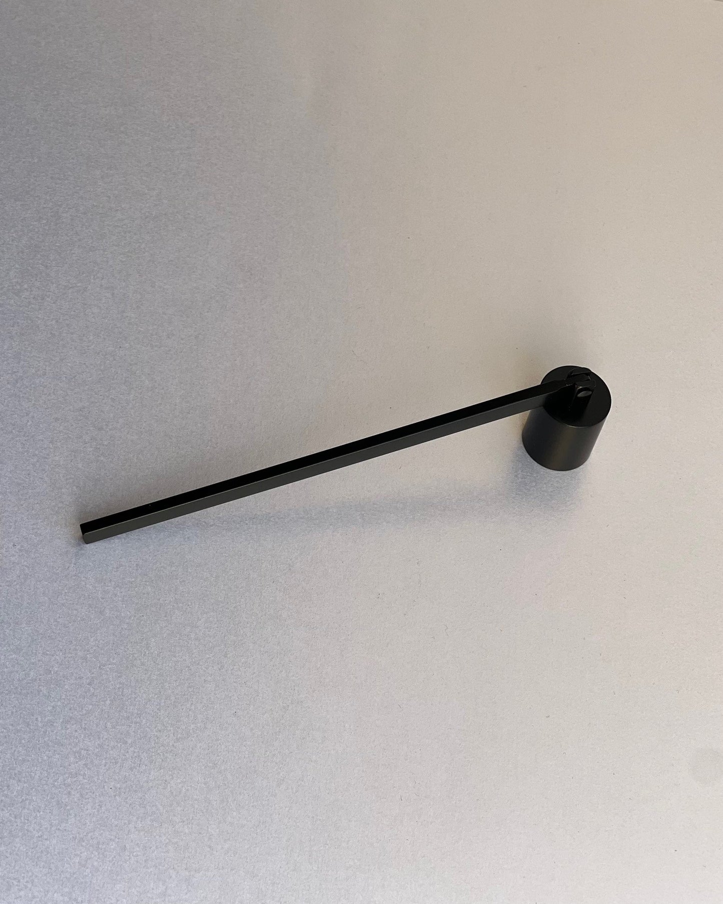 WICK SNUFFER - MATTE BLACK