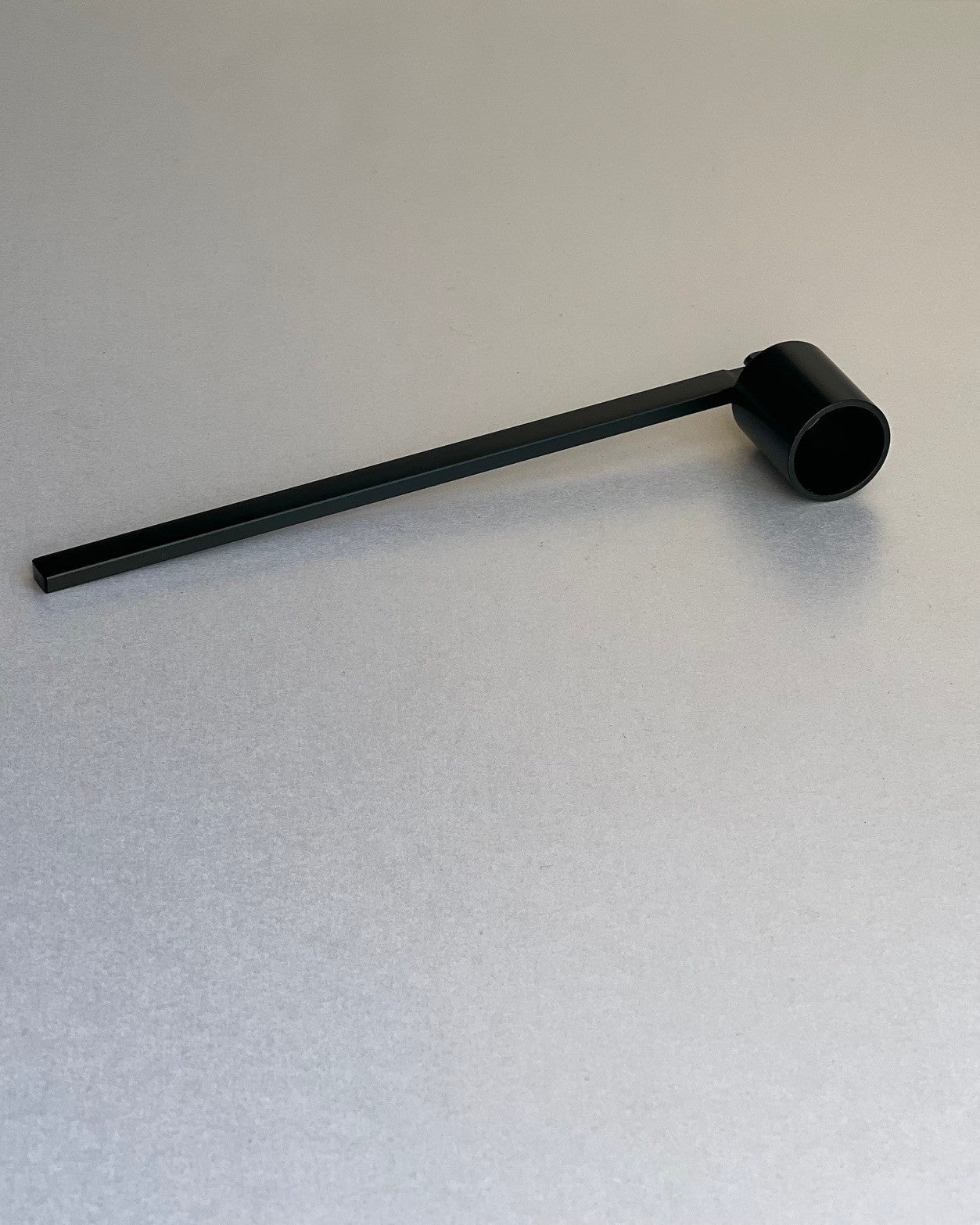 WICK SNUFFER - MATTE BLACK
