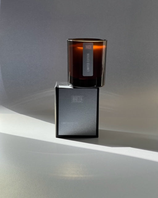 WINTRY AMBER GLASS CANDLE
